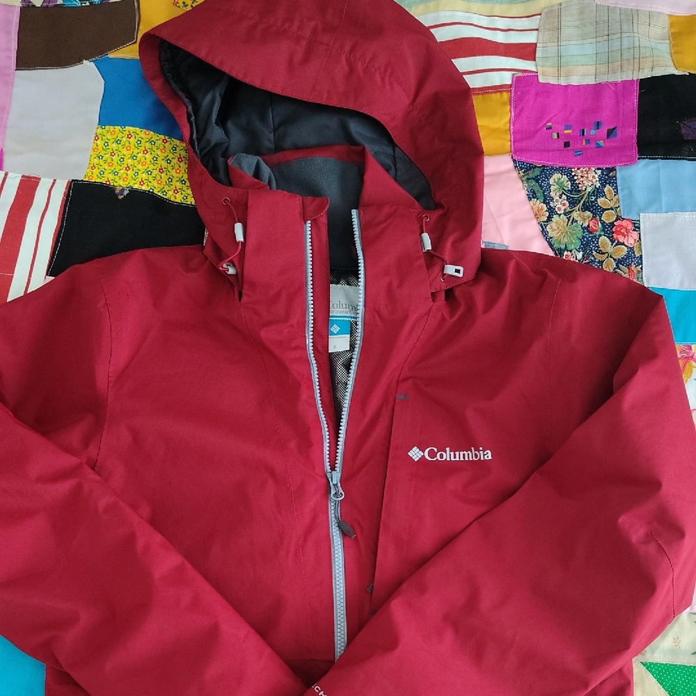 Columbia Women's Red Puffer Jacket